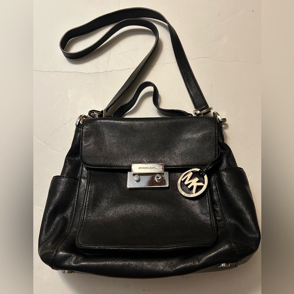 Michael Kors Black cross body purse